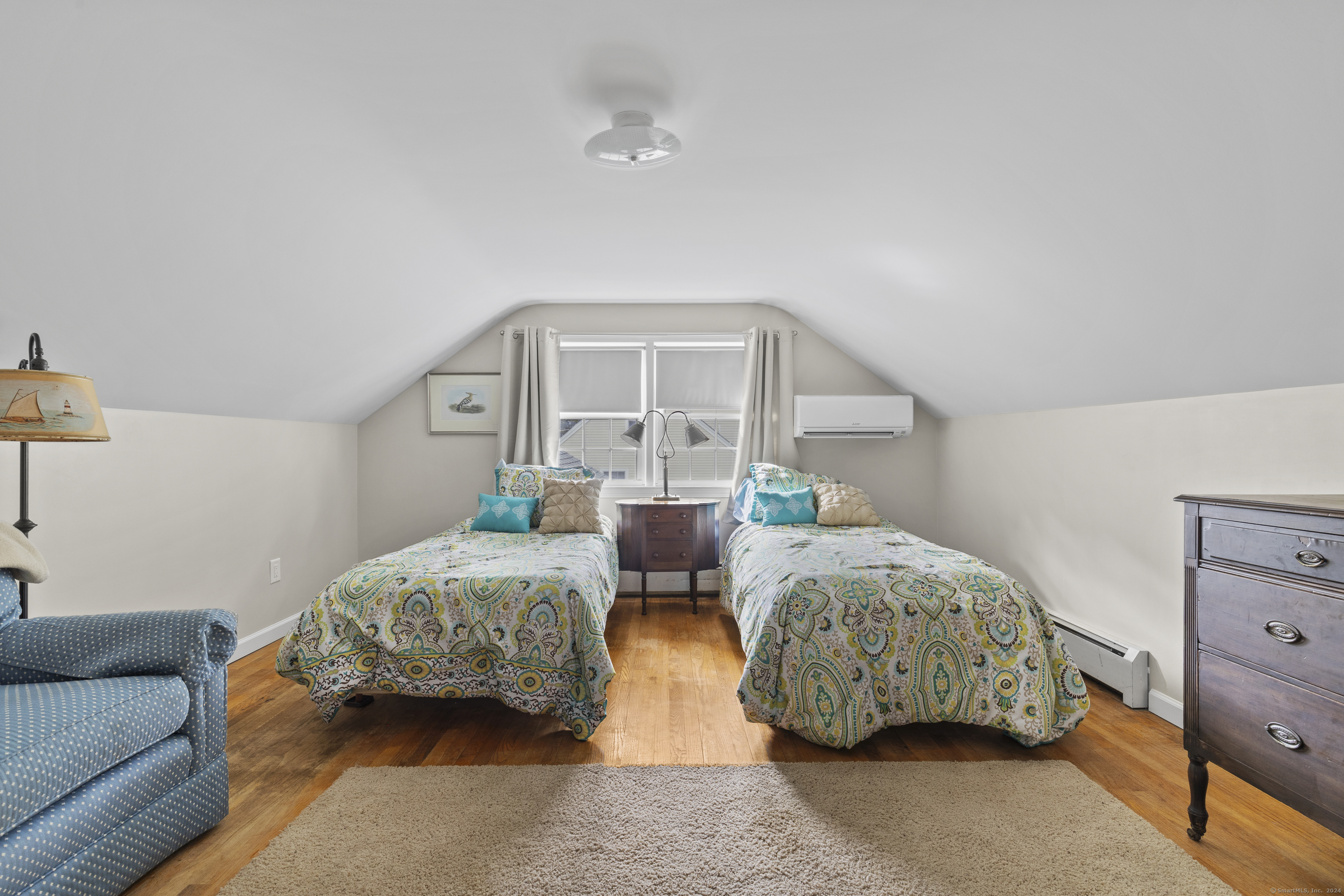 Groton, Connecticut 06355, United States, 4 Bedrooms Bedrooms, ,3 BathroomsBathrooms,Residential,Pending,42635