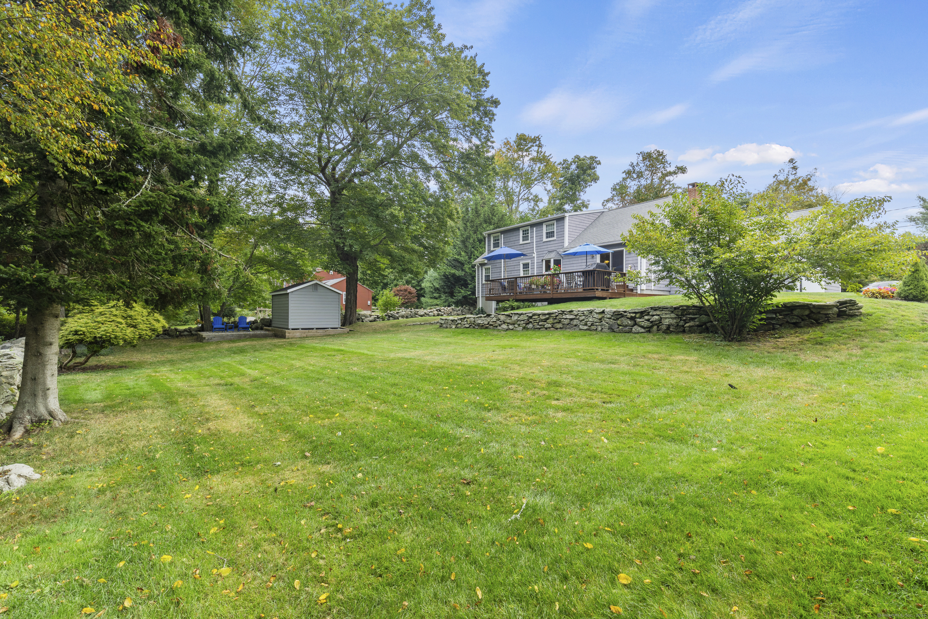 Groton, Connecticut 06355, United States, 4 Bedrooms Bedrooms, ,3 BathroomsBathrooms,Residential,Pending,42635