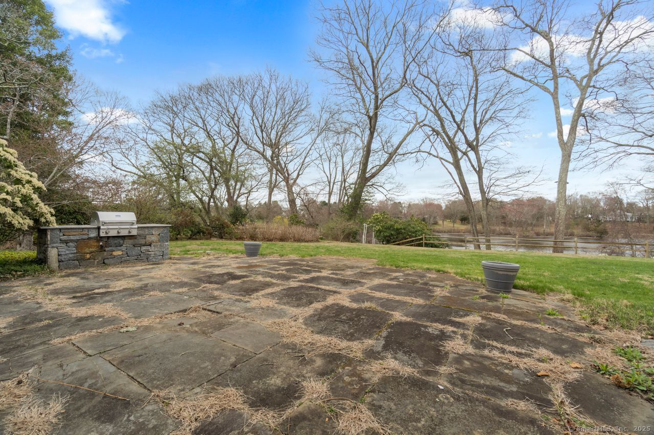 47 River Road, Essex, Connecticut image 34