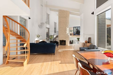 Photo of 2177 Cross Highway, Fairfield, CT 06824 (MLS # 24158039)