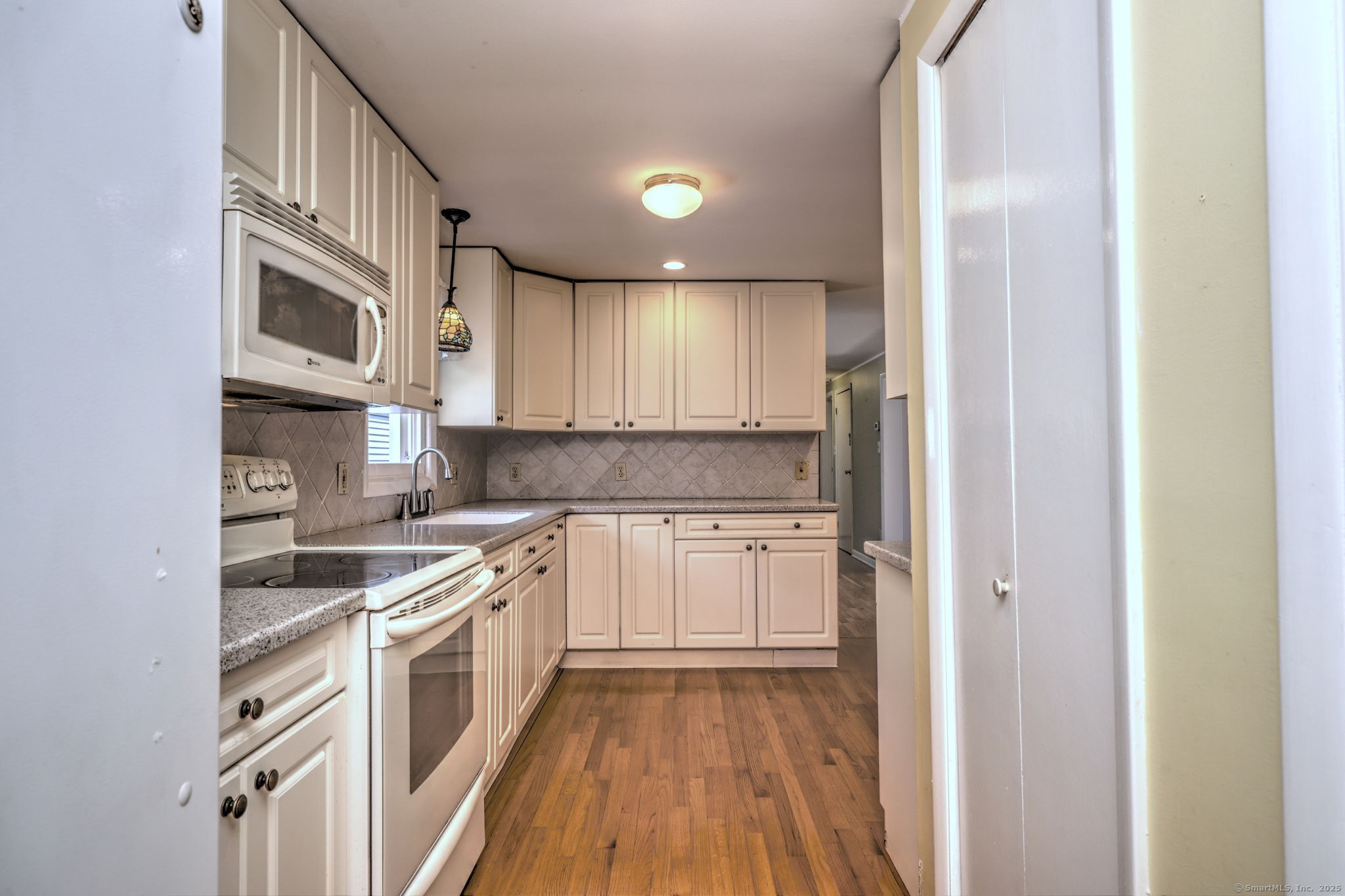 137 Harding Avenue, West Haven, Connecticut image 4