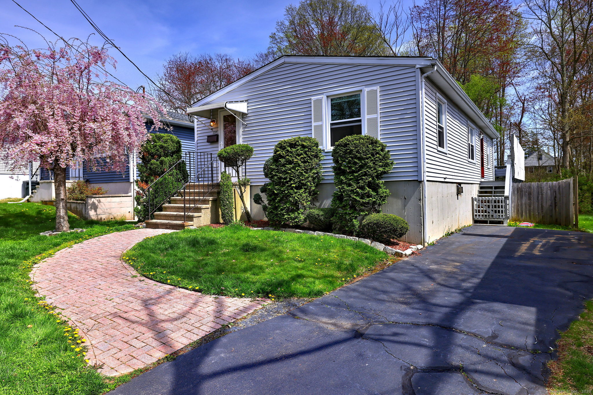 137 Harding Avenue, West Haven, Connecticut image 2