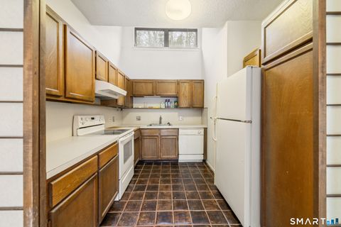 Tiny photo for 411 Heritage Village #B, Southbury, CT 06488 (MLS # 24155104)