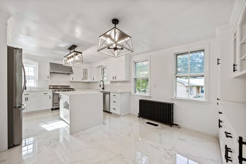 Tiny photo for 2921 Nichols Avenue, Trumbull, CT 06611 (MLS # 24136446)