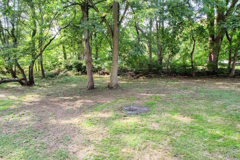 Tiny photo for 2921 Nichols Avenue, Trumbull, CT 06611 (MLS # 24136446)