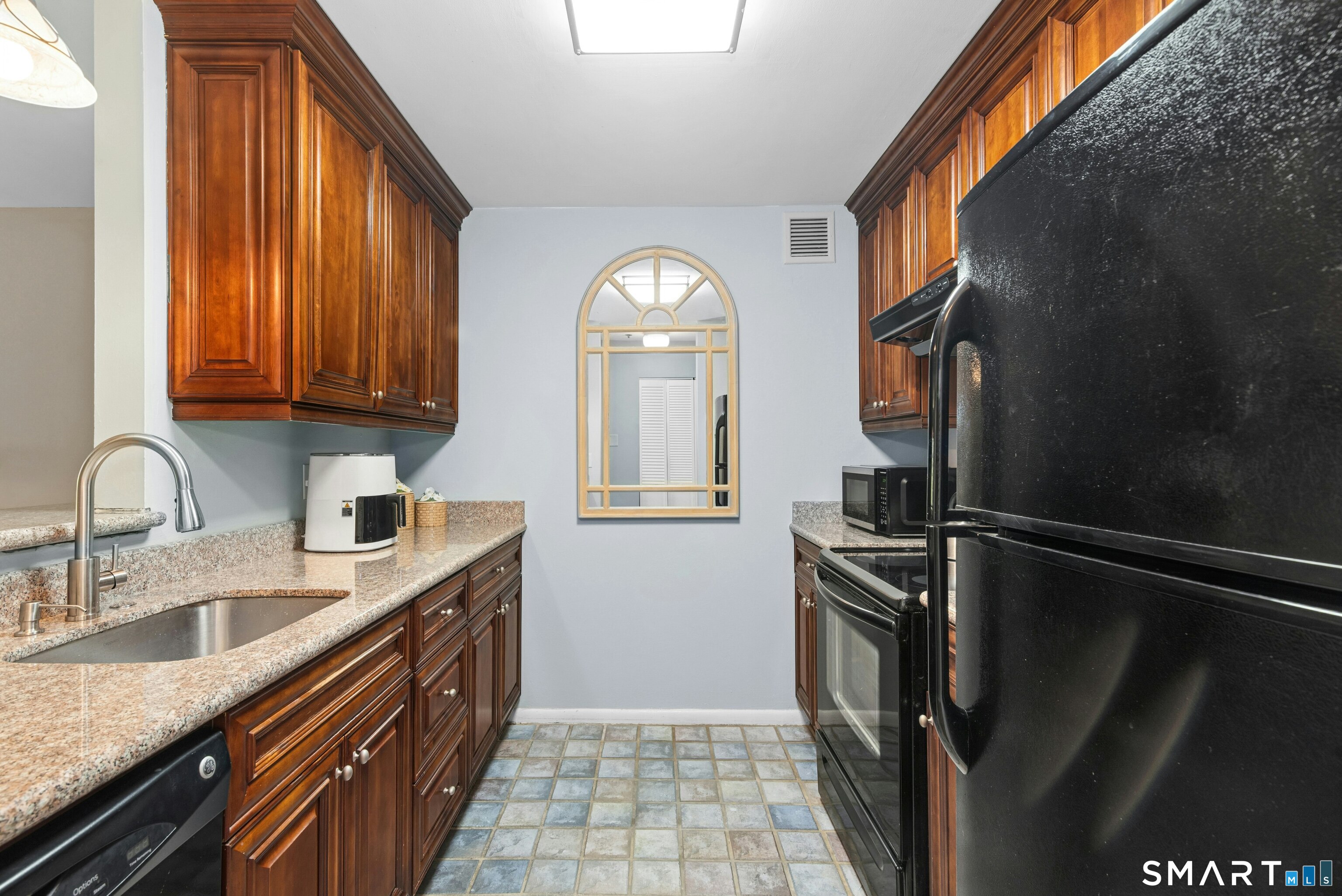 970 Hope Street 3D