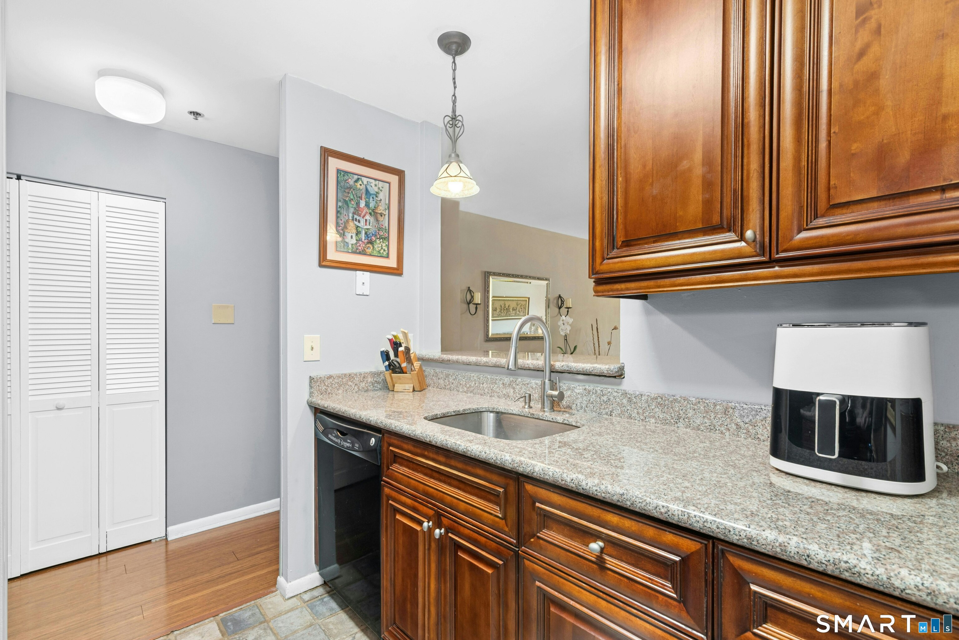 970 Hope Street 3D