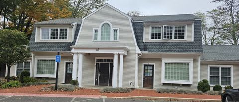 Photo of 16 Brickwalk Lane #5, Farmington, CT 06032 (MLS # 24133745)