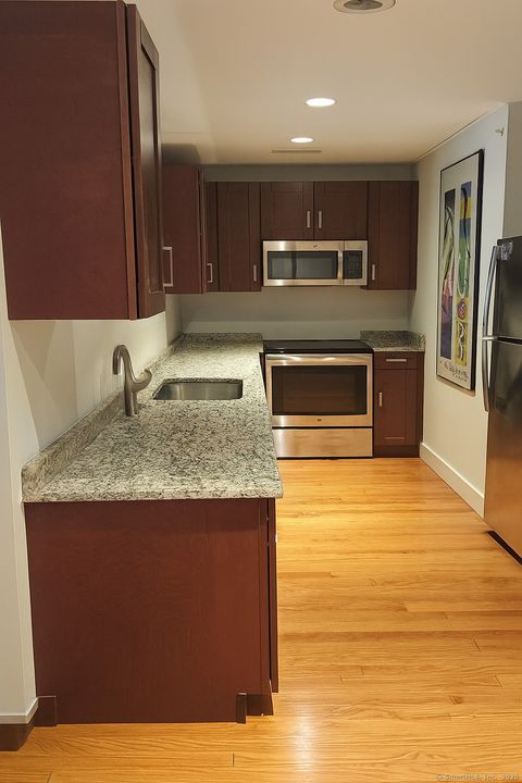 Tiny photo for 16 Brickwalk Lane #5, Farmington, CT 06032 (MLS # 24133745)