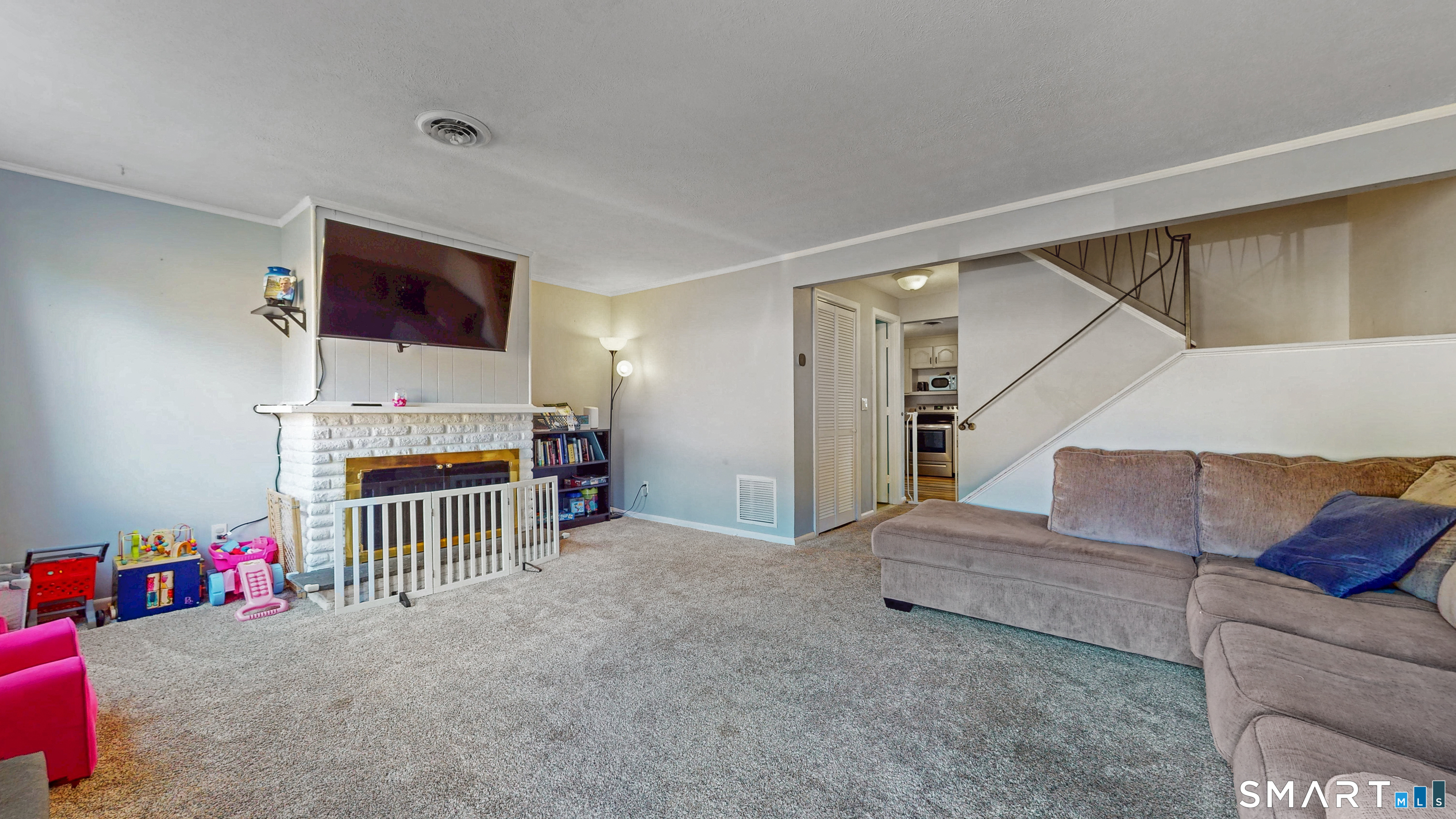 11 Coronado Drive 11