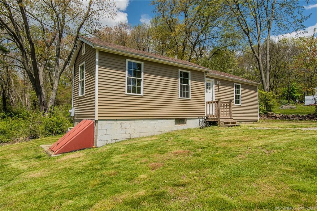 Killingly, Connecticut 06239, United States, 1 Bedroom Bedrooms, ,1 BathroomBathrooms,Residential,Active,183842