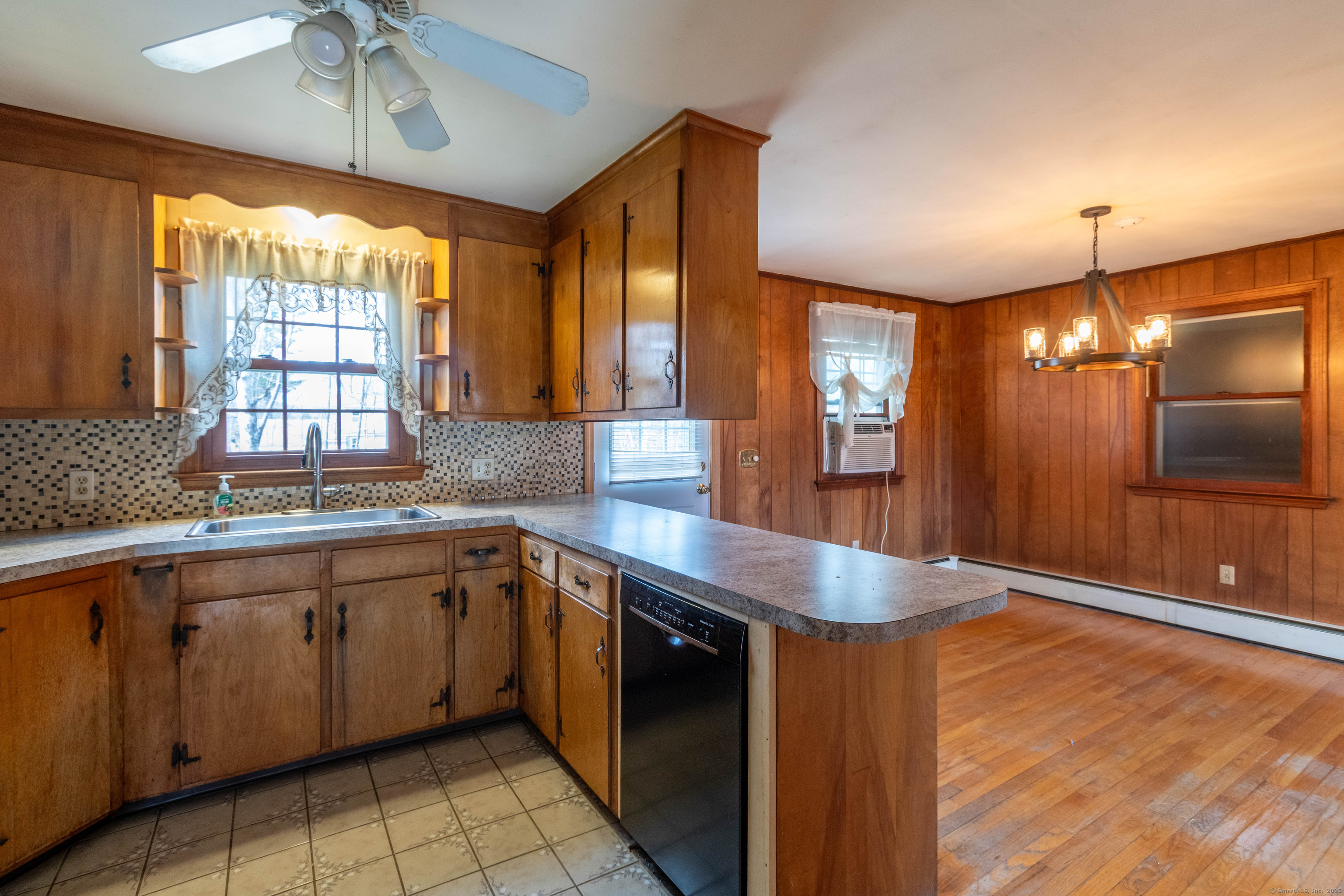 14 Laurel Glen Drive, East Hampton, Connecticut image 3