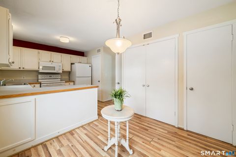 Tiny photo for 972 Heritage Village #B, Southbury, CT 06488 (MLS # 24154574)