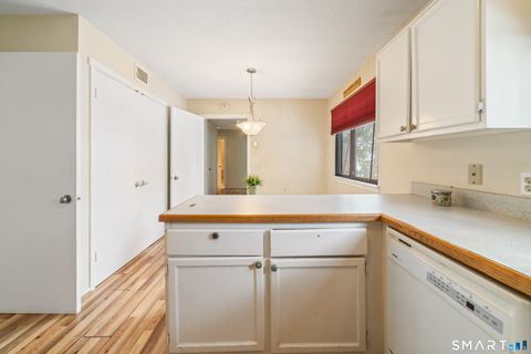 Tiny photo for 972 Heritage Village #B, Southbury, CT 06488 (MLS # 24154574)