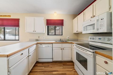 Tiny photo for 972 Heritage Village #B, Southbury, CT 06488 (MLS # 24154574)