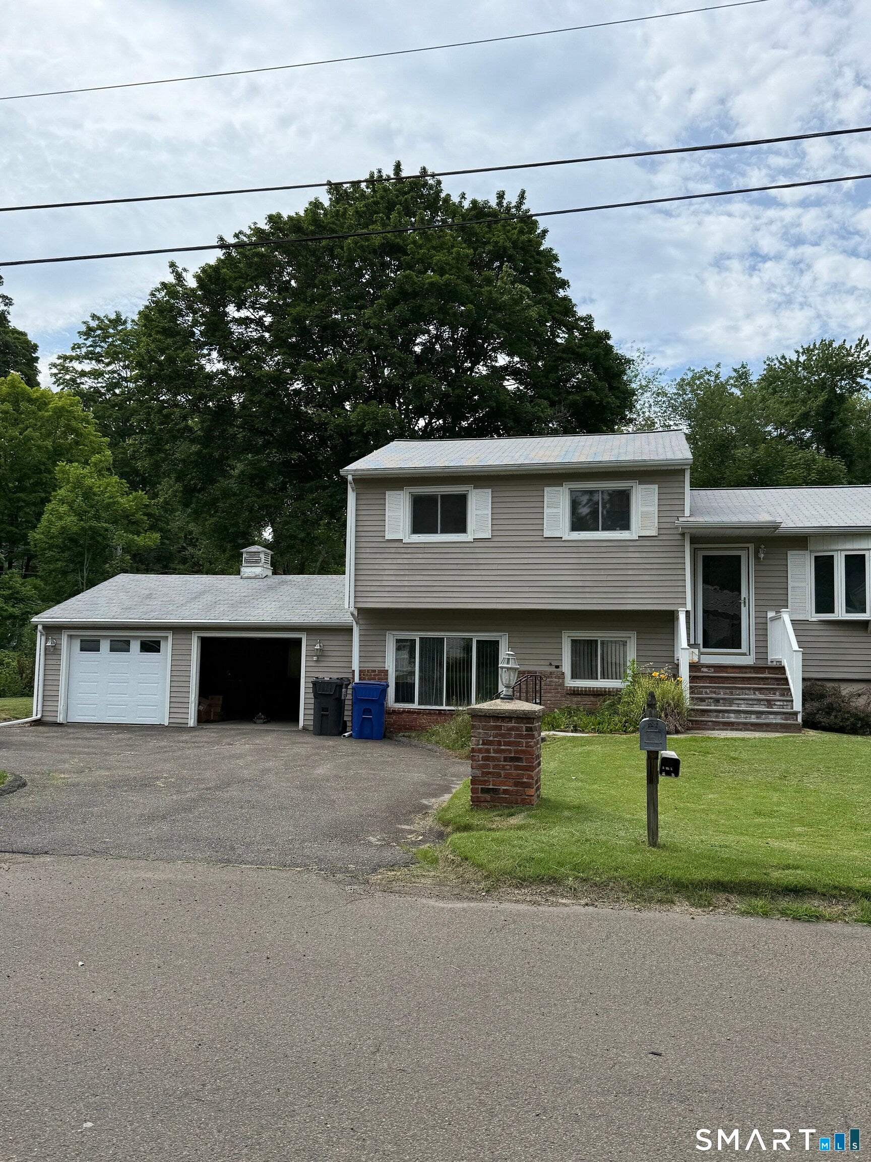 3 Victor Drive