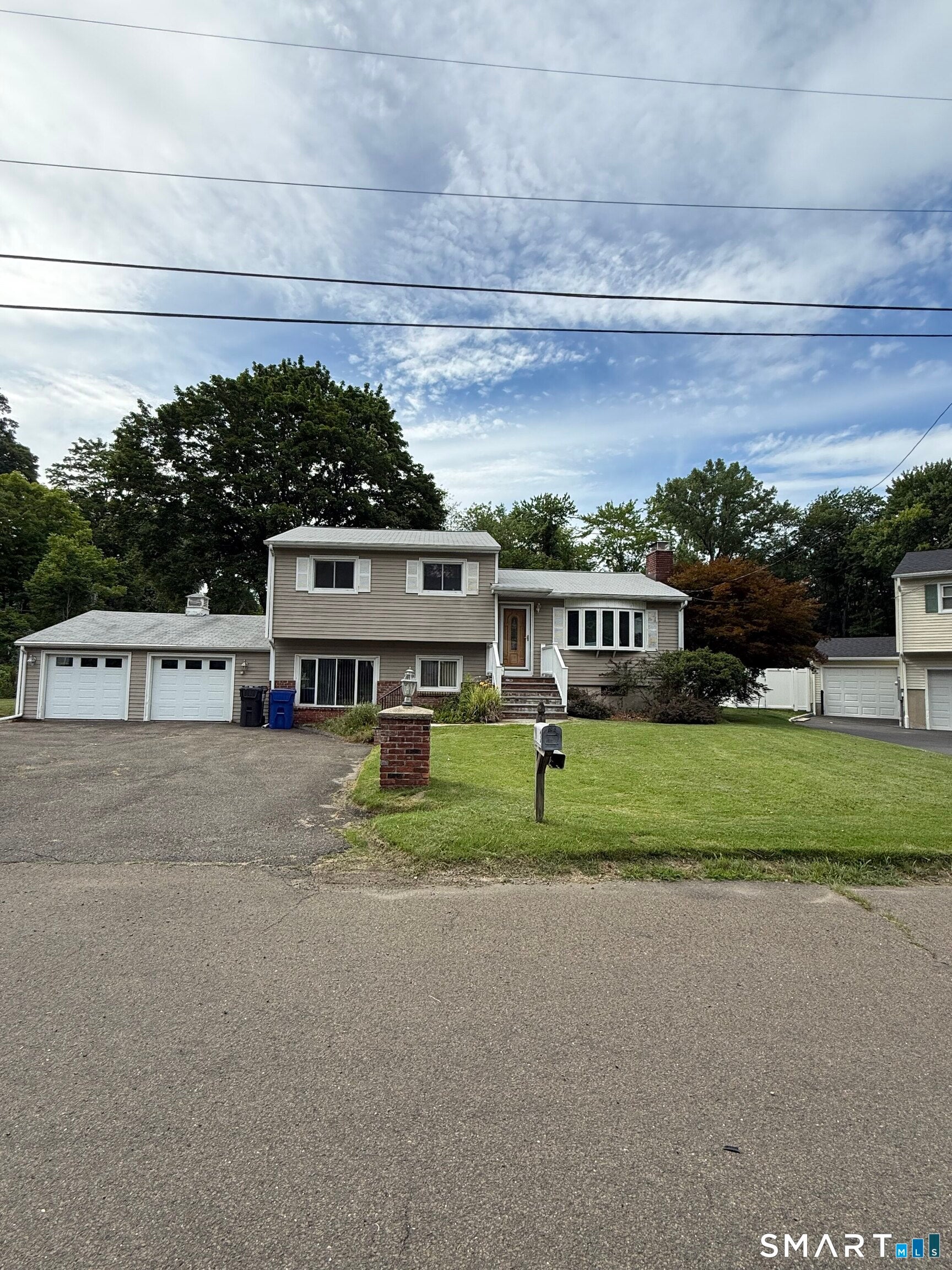3 Victor Drive