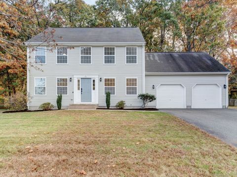 Photo of 311 Meadowbrook Drive, Manchester, CT 06042 (MLS # 24136935)