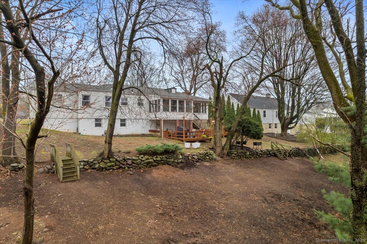 812 Ridge Road, Hamden, Connecticut image 35