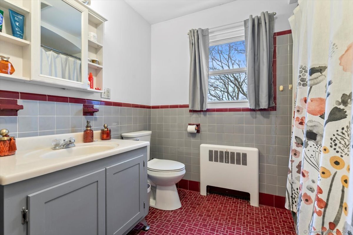 812 Ridge Road, Hamden, Connecticut image 24