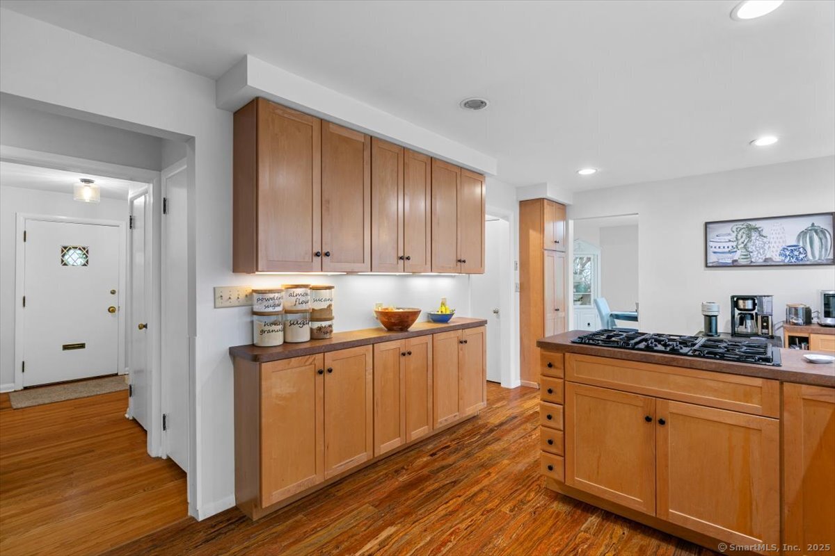 812 Ridge Road, Hamden, Connecticut image 15