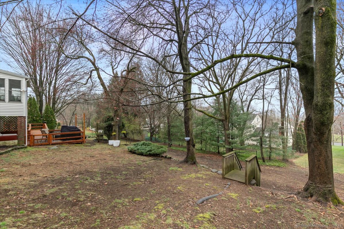 812 Ridge Road, Hamden, Connecticut image 33