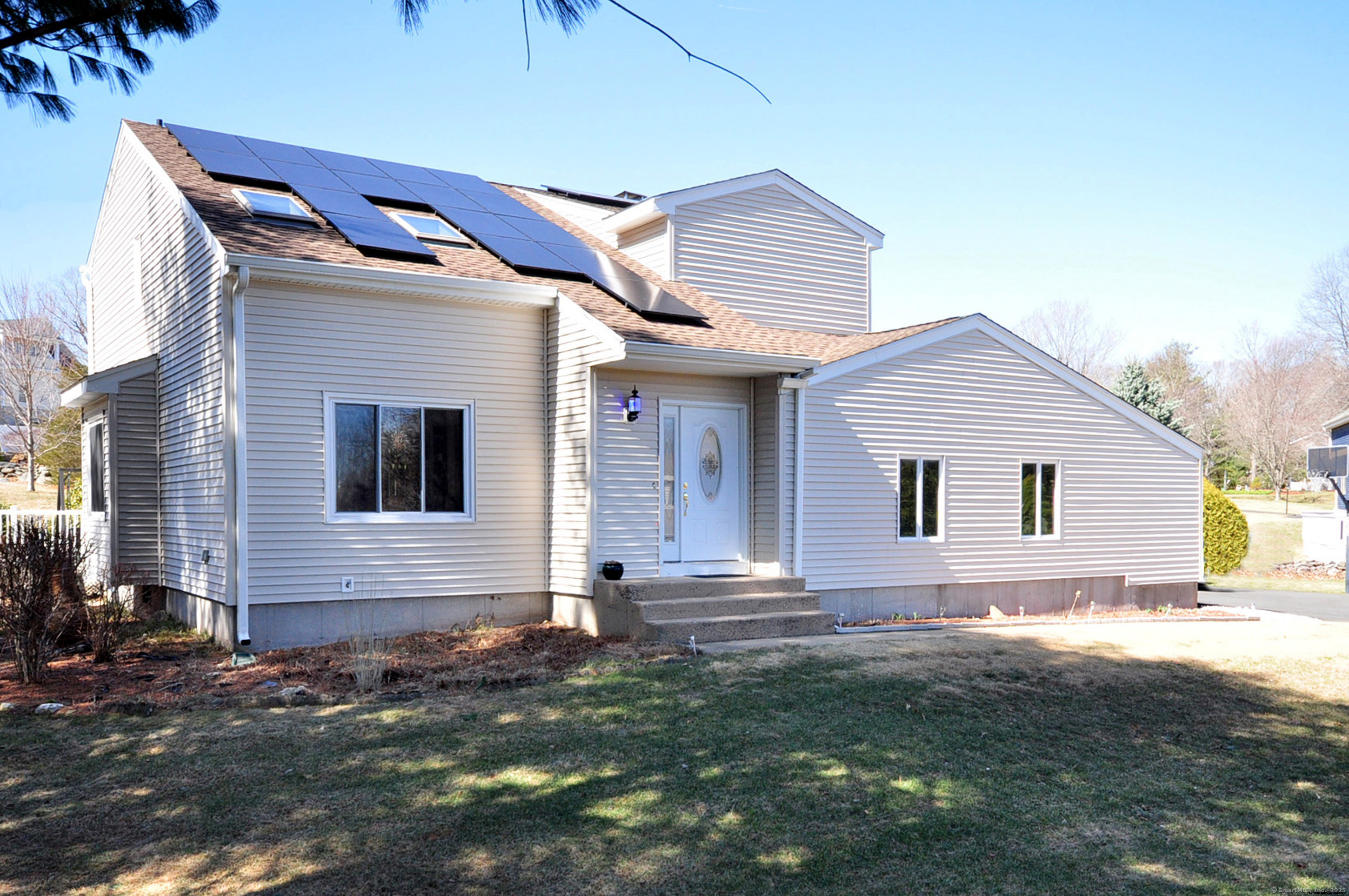 119 Old Cider Mill Road, Bristol, Connecticut image 1