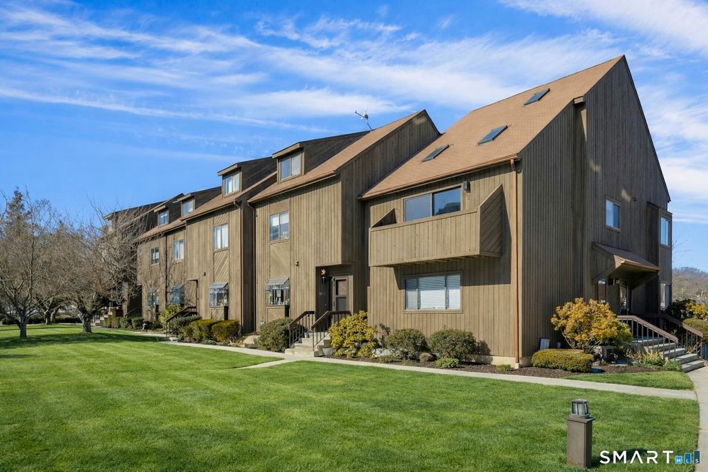 Photo of 455 Hope Street #APT 4B, Stamford, CT 06906 (MLS # 24148522)