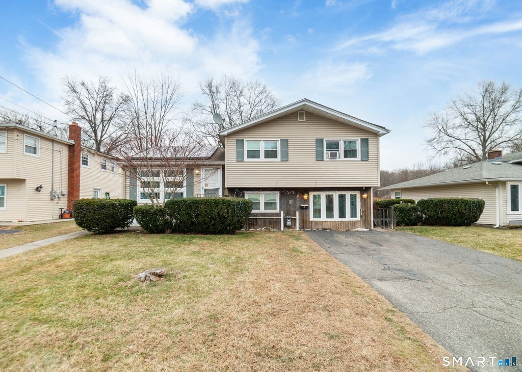 Photo of 138 Townsend Avenue, Waterbury, CT 06705 (MLS # 24165670)