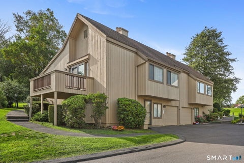 Condo For Sale - 615 Cherokee Lane #A<br/> Fairfield County, Stratford, CT 06614