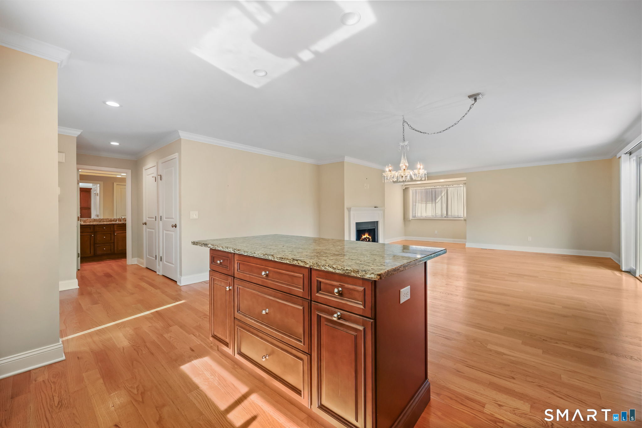 615 Cherokee Lane A