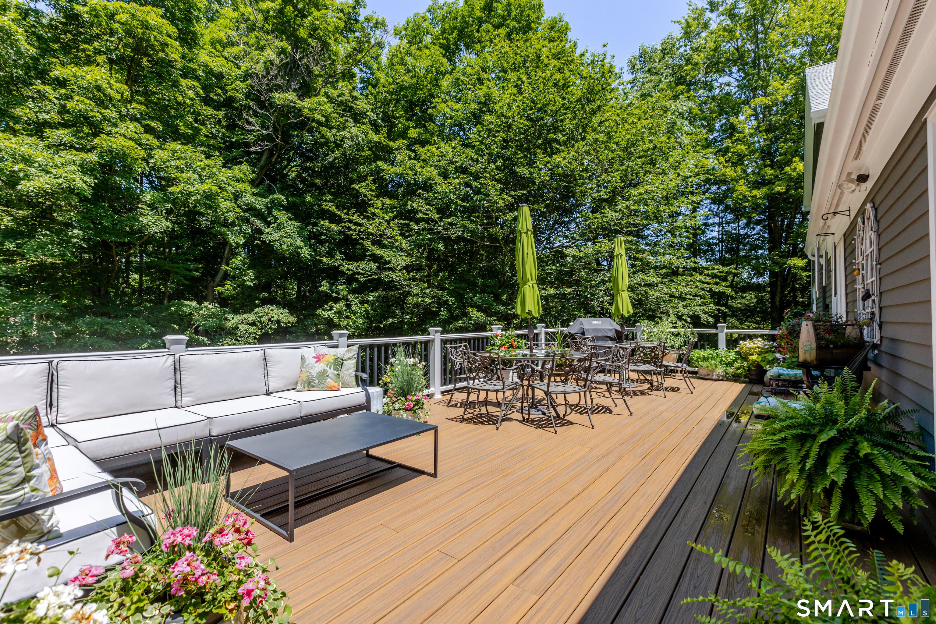 12 Lyndenwood Drive