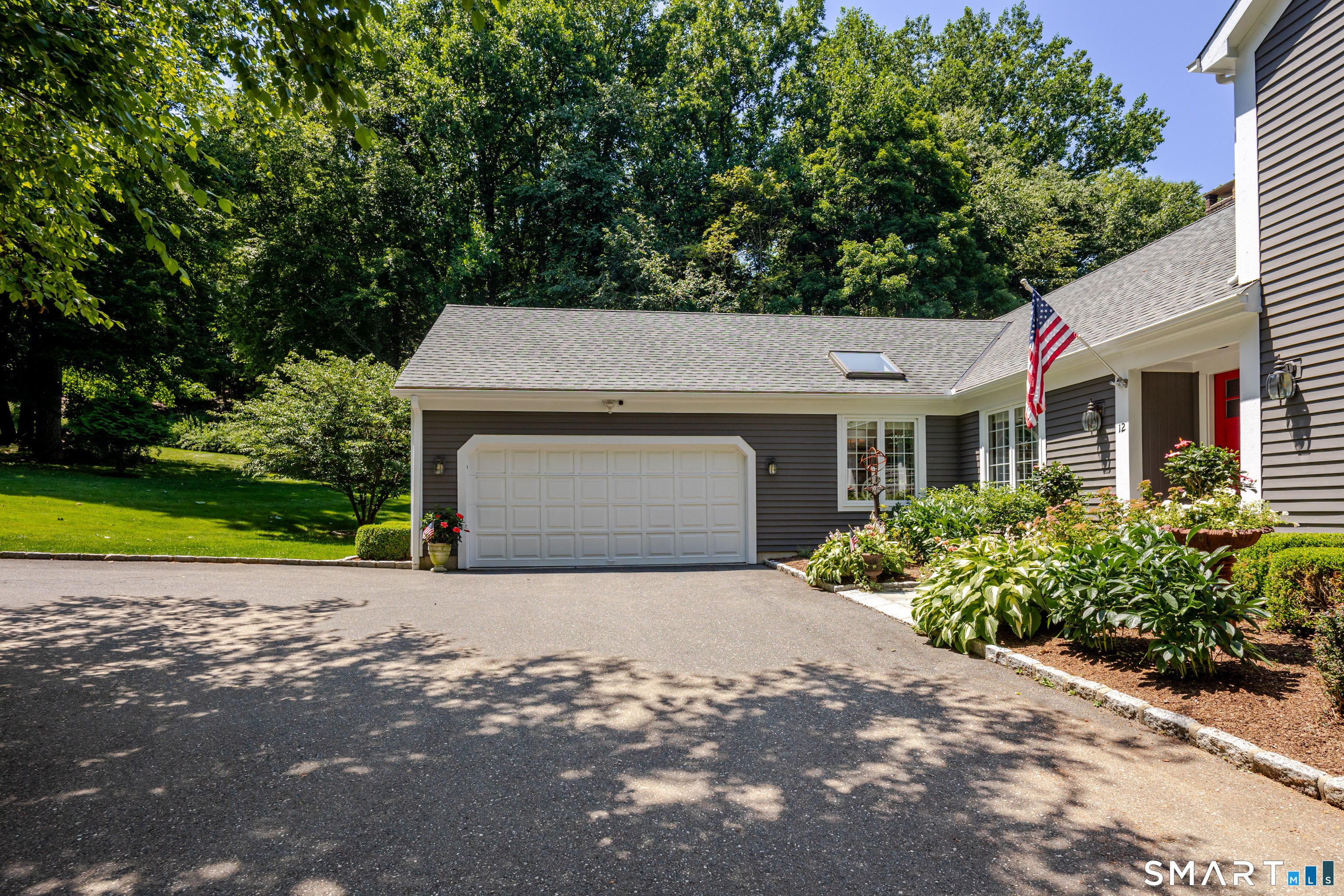 12 Lyndenwood Drive