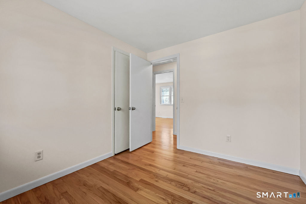 Burlington, Connecticut 06013, United States, 3 Bedrooms Bedrooms, ,2 BathroomsBathrooms,Residential,Active,255012