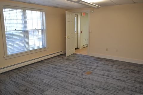 Tiny photo for 128 Garden Street #B-1, Farmington, CT 06032 (MLS # 170621286)