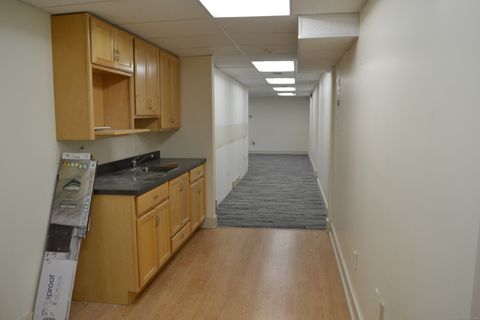 Tiny photo for 128 Garden Street #B-1, Farmington, CT 06032 (MLS # 170621286)