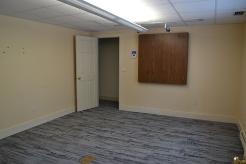 Tiny photo for 128 Garden Street #B-1, Farmington, CT 06032 (MLS # 170621286)