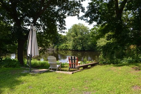 Tiny photo for 128 Garden Street #B-1, Farmington, CT 06032 (MLS # 170621286)