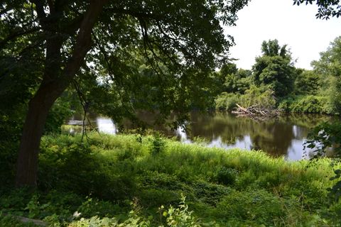 Tiny photo for 128 Garden Street #B-1, Farmington, CT 06032 (MLS # 170621286)