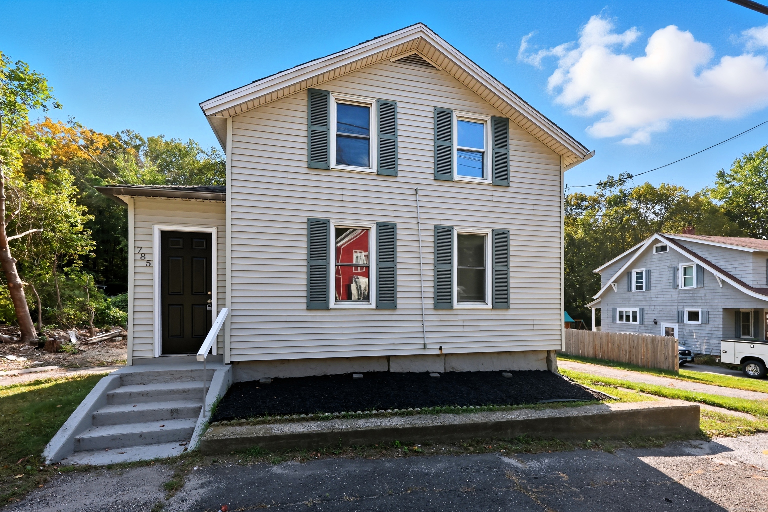 785 Main Street
