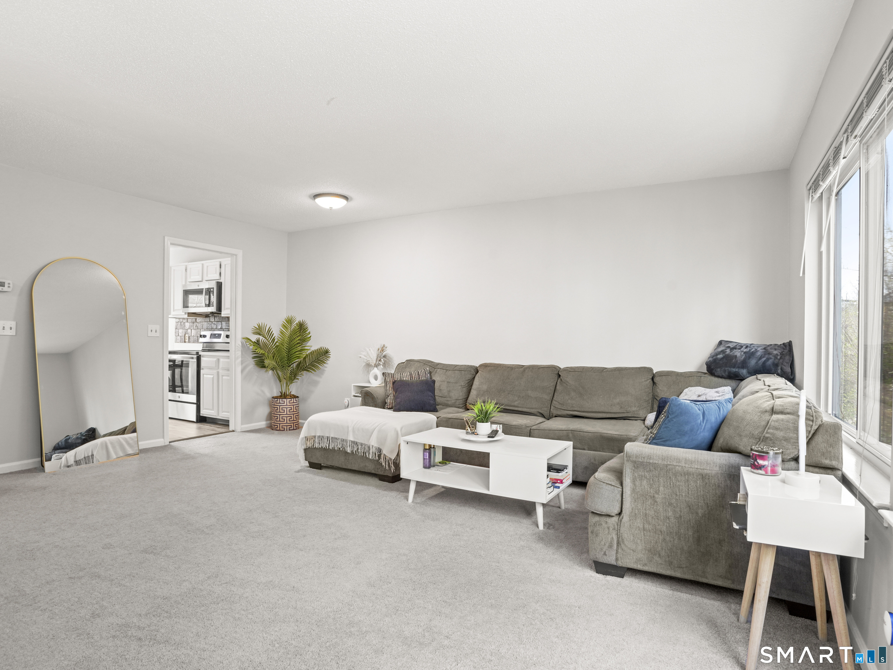 1611 Washington Boulevard 2