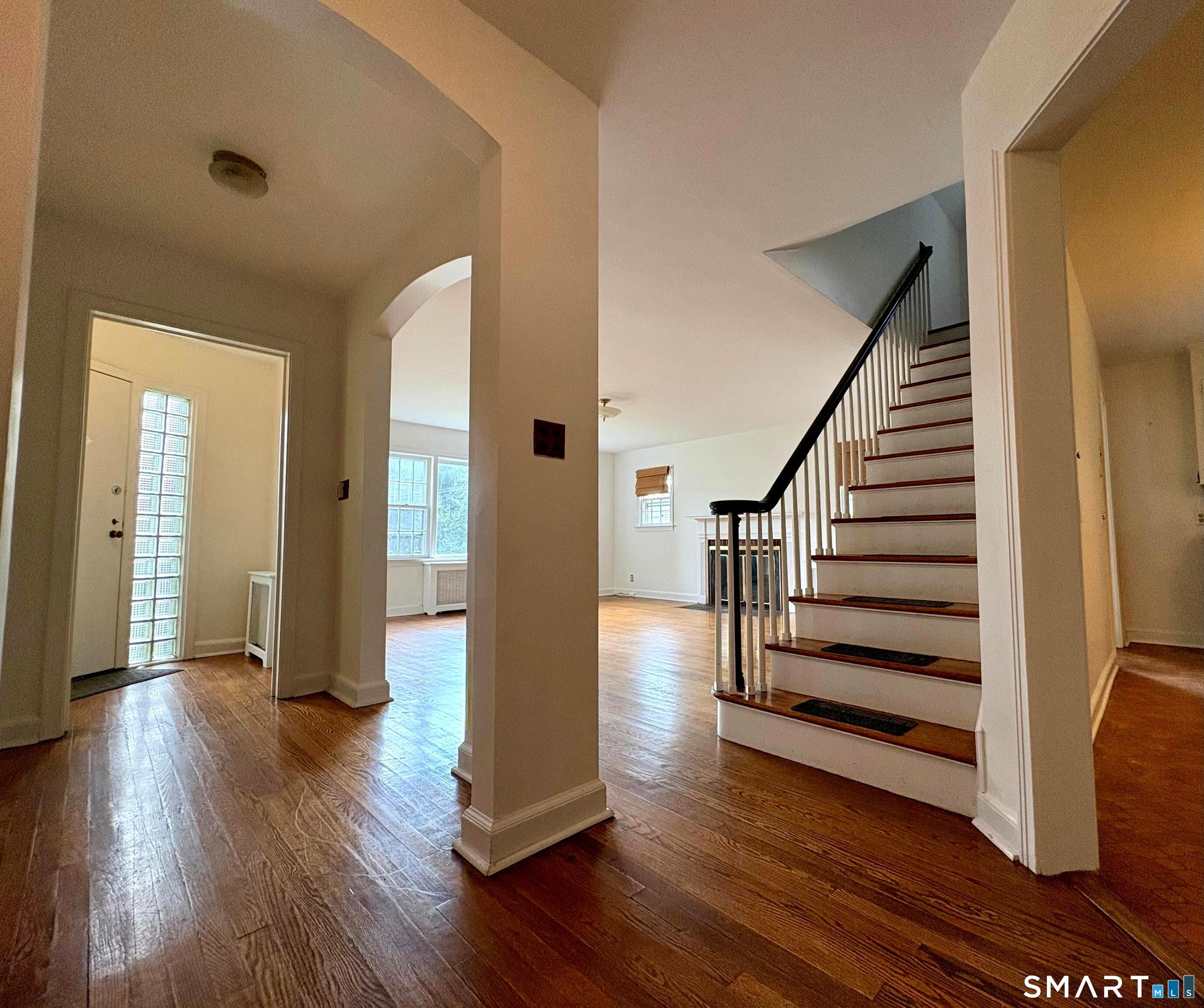 2727 Boston Post Road