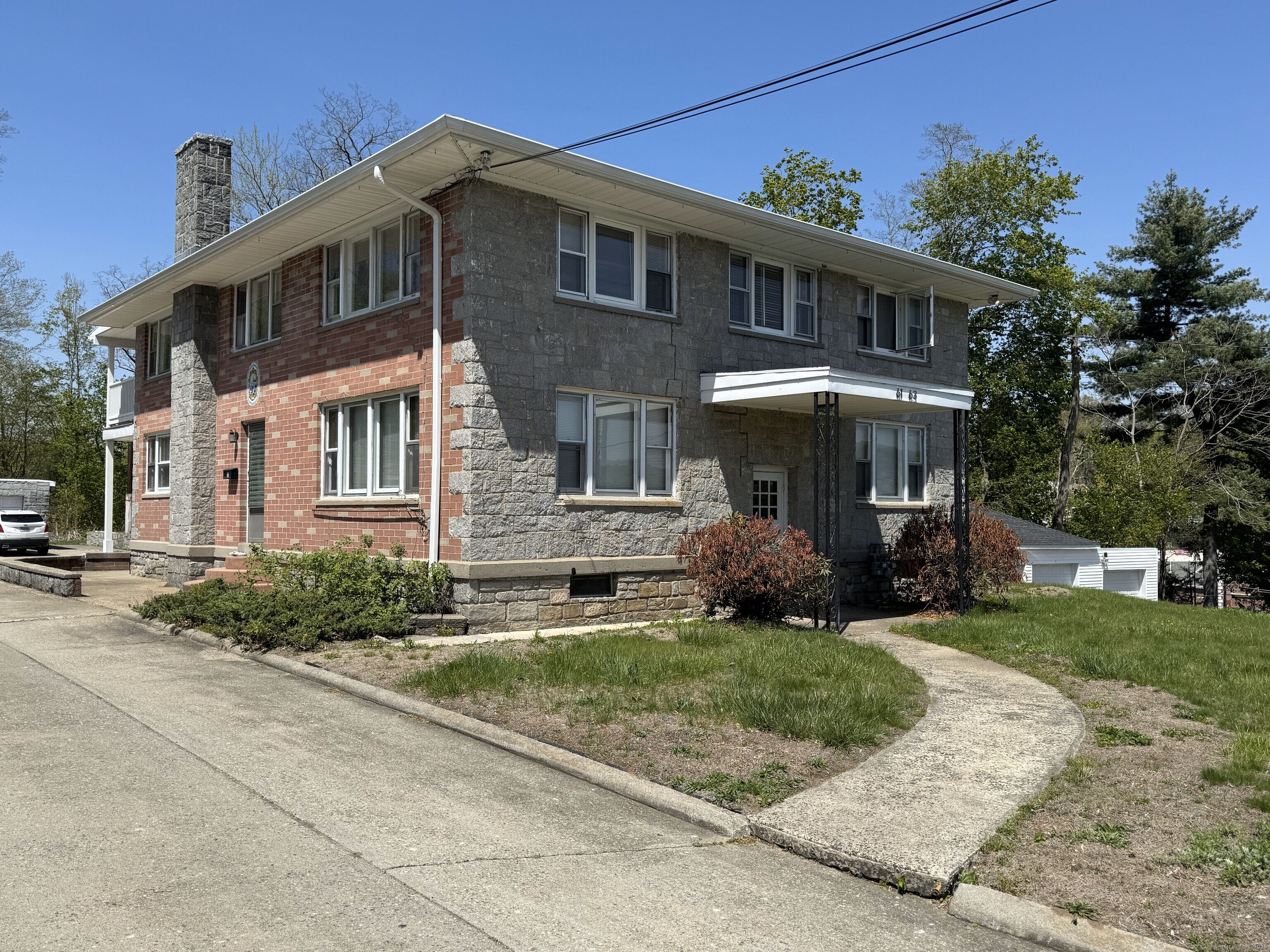 Rental Property at Arch Street, Naugatuck, Connecticut - Bedrooms: 1 
Bathrooms: 1 
Rooms: 4  - $1,400 MO.