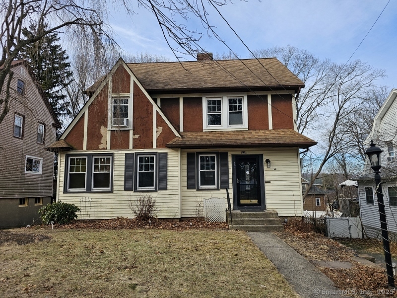 57 Broadview Terrace, Meriden, Connecticut - 3 Bedrooms  
2 Bathrooms  
6 Rooms - 