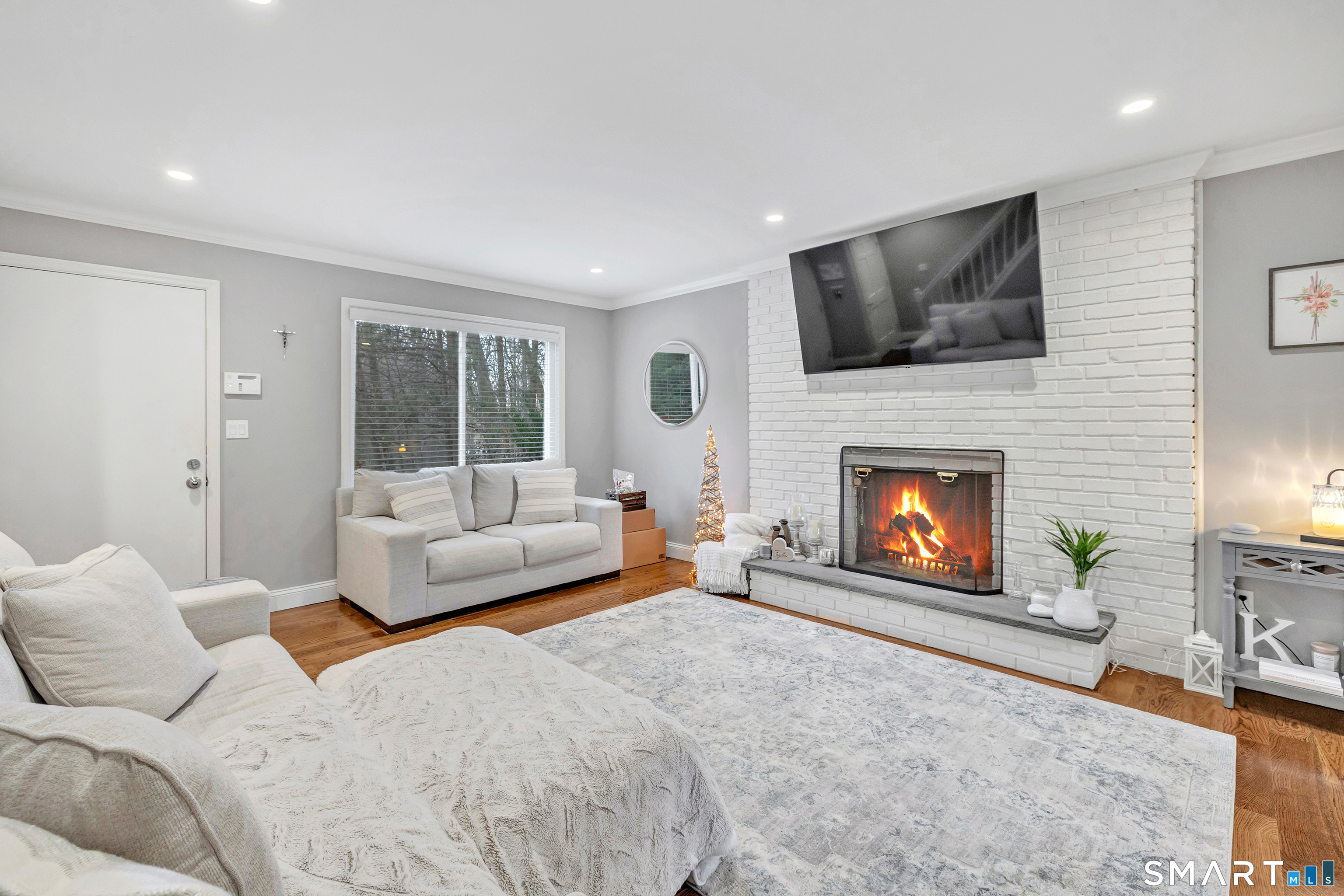 100 Ten Coat Lane 1A