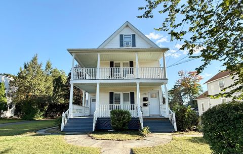 61 Central Avenue East Hartford CT 06108