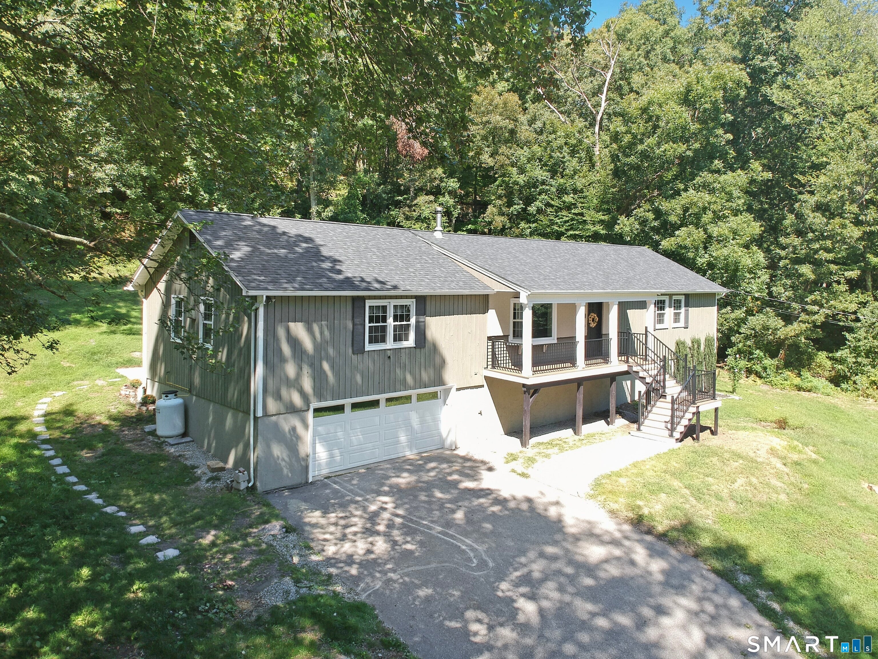 27 Lakes Pond Road