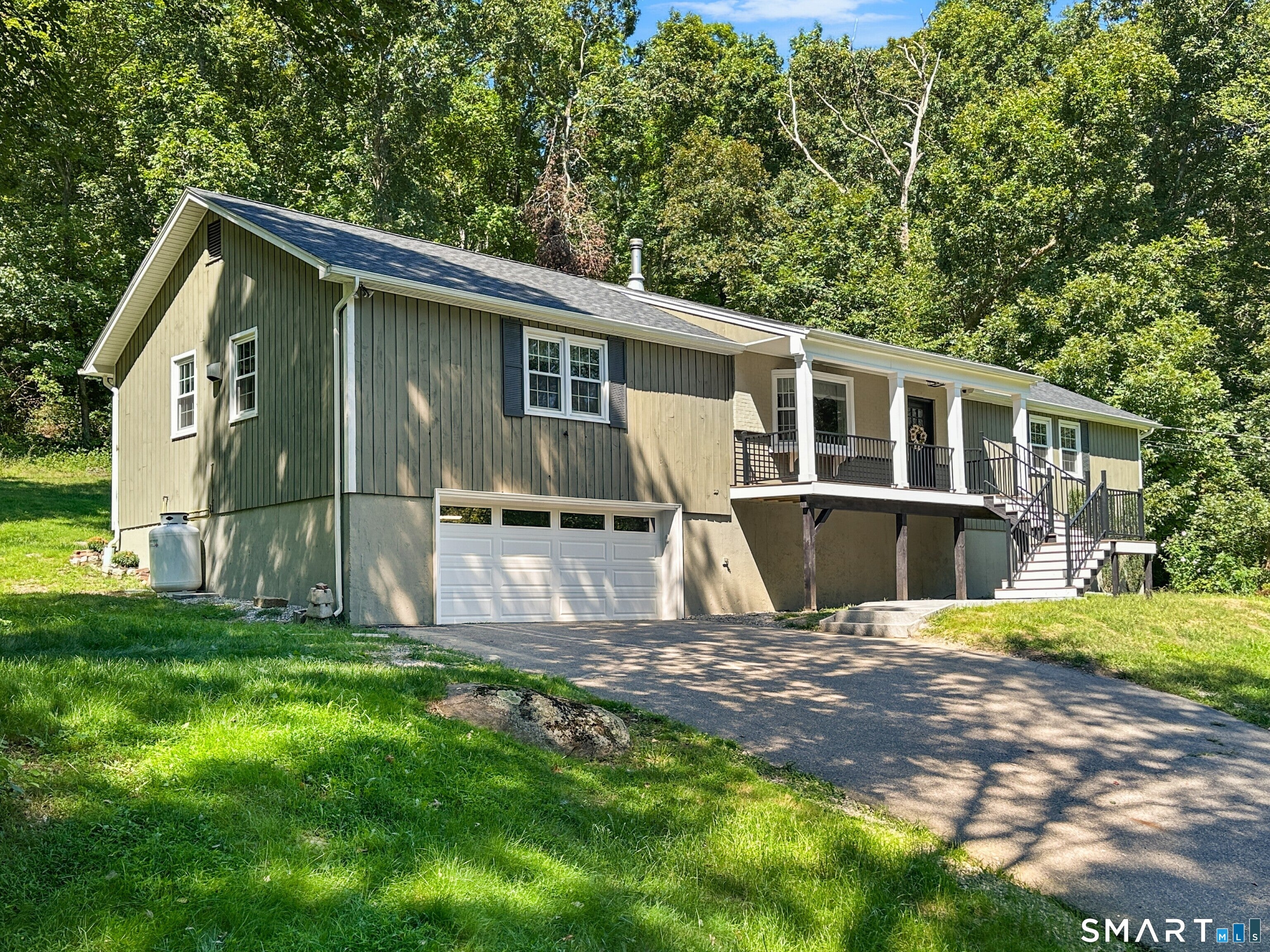 27 Lakes Pond Road