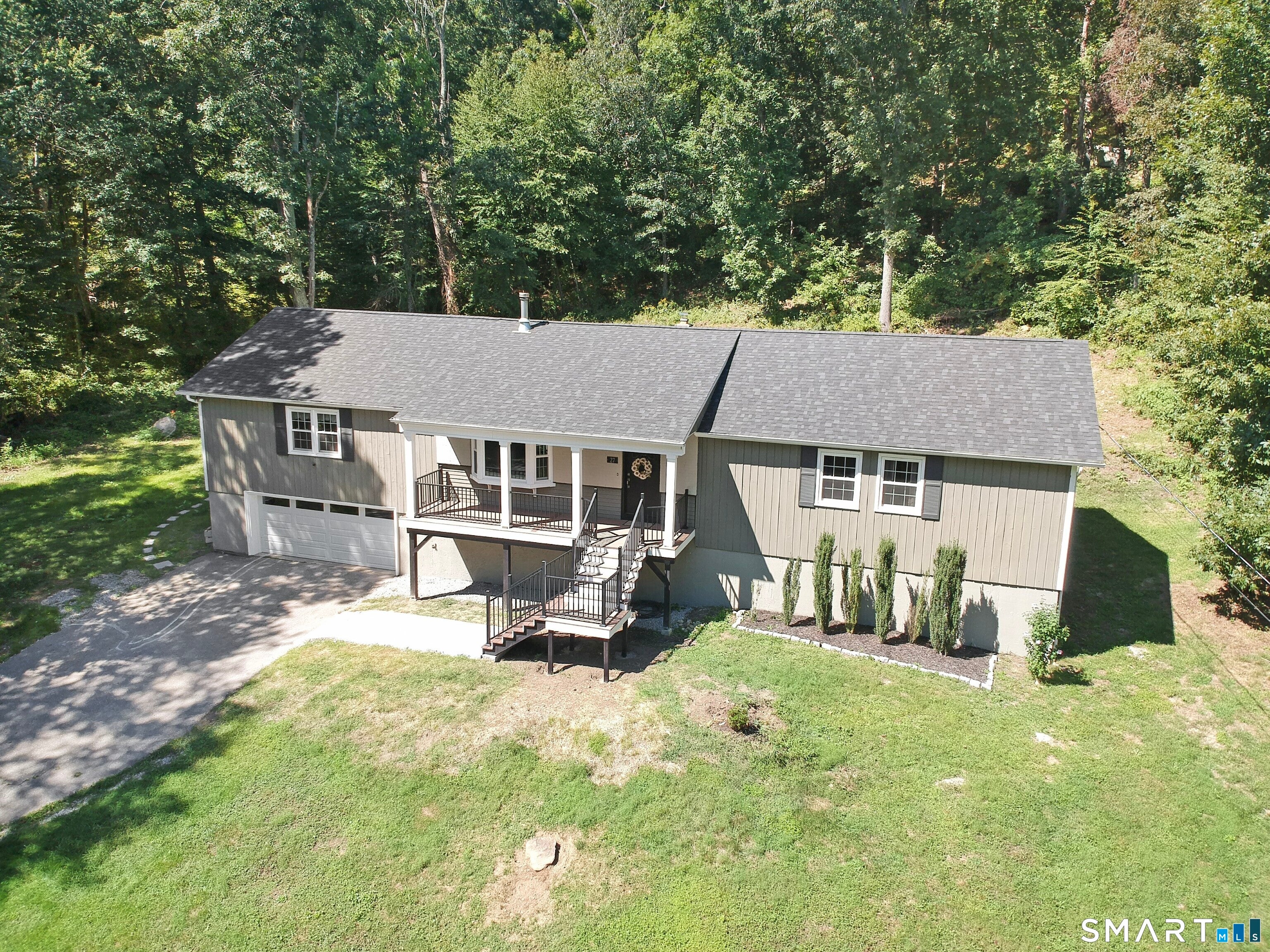 27 Lakes Pond Road