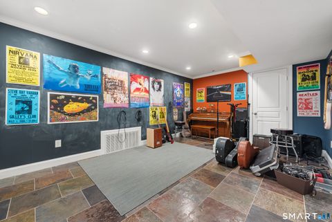 Tiny photo for 21 Williamsburg Lane, Avon, CT 06001 (MLS # 24173575)